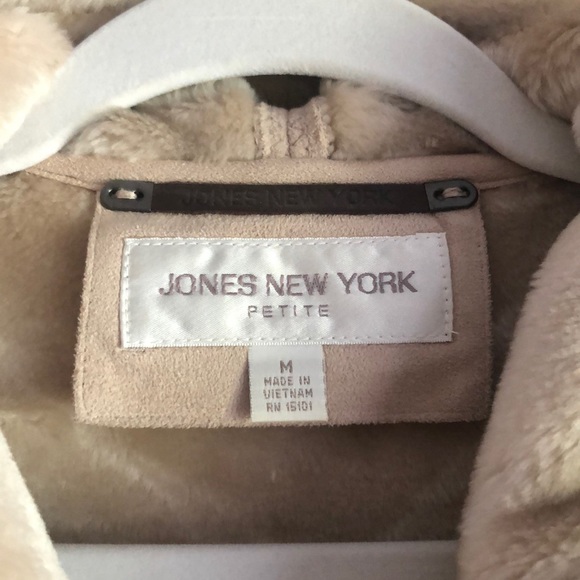 Jacket - Picture 2 of 4